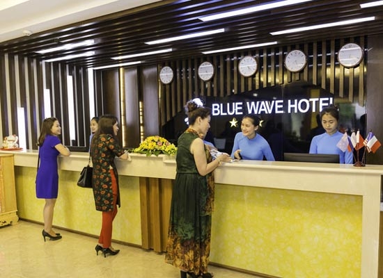 KHÁCH SẠN BLUE WAVE CỬA LÒ