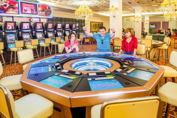 KHÁCH SẠN ROYAL HẠ LONG HOTEL