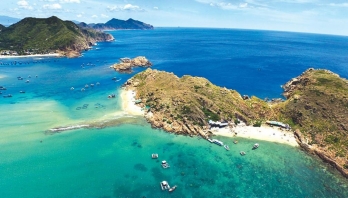 HÀ NỘI – QUY NHƠN – TUY HÒA – QUY NHƠN – HÀ NỘI