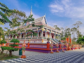 HÀ NỘI - CẦN THƠ - BẠC LIÊU - CÀ MAU - RỪNG TRÀM TRÀ SƯ CHÂU ĐỐC - MIẾU BÀ CHÚA SỨ - CĂN NHÀ MÀU TÍM